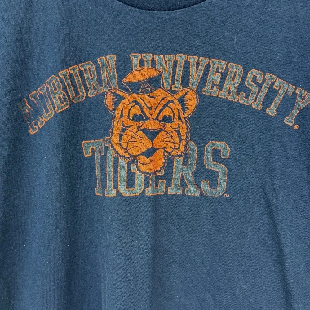Nike Auburn University Collegiate Tigers Graphic T-Shirt Mens‎ Small Navy Blue